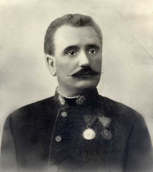Schneider, Hermann J. - hier klicken